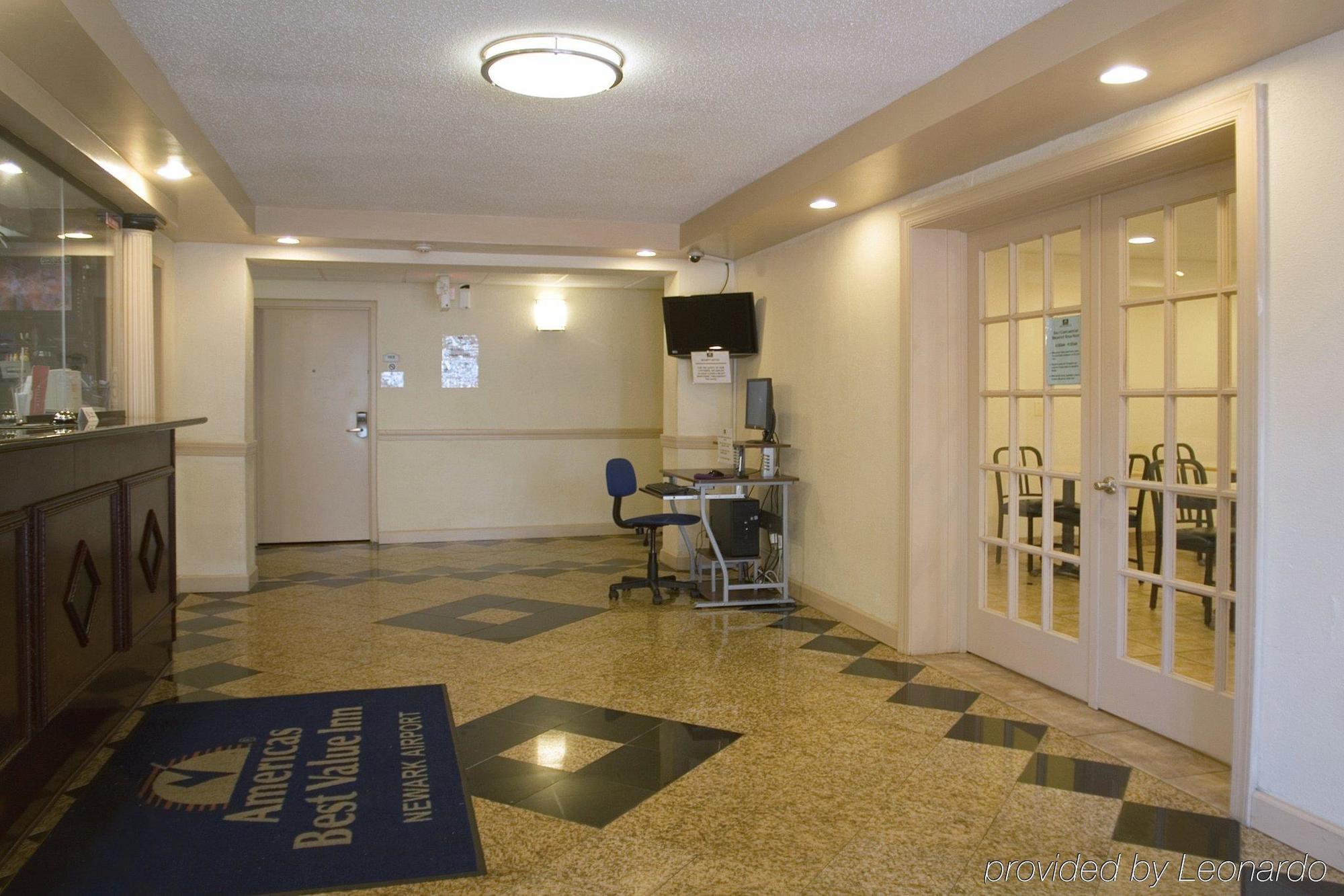 Red Carpet Inn Newark - Irvington Nj Interior foto